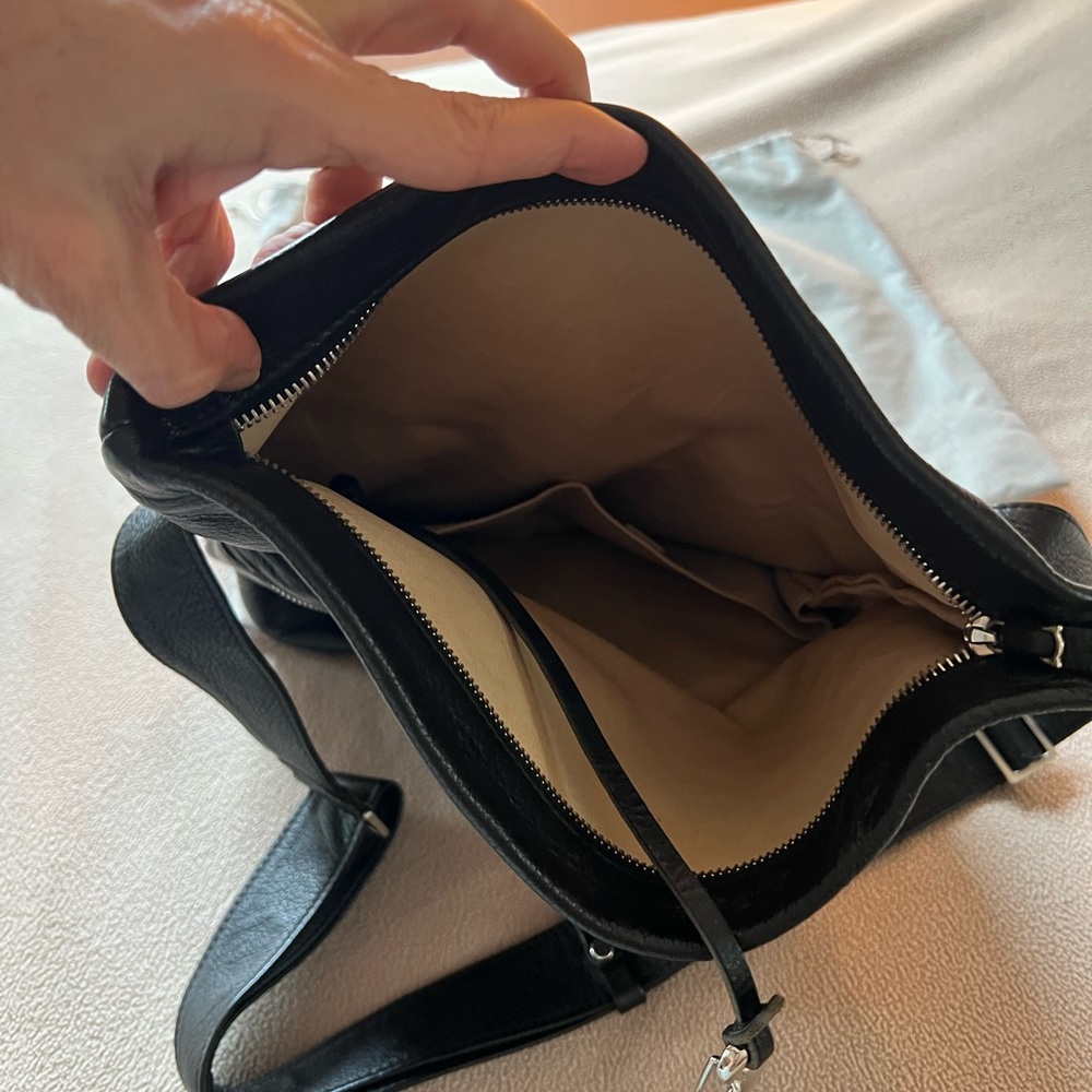 Ackermann Fold over London Leather Bag - Picture 7 of 15